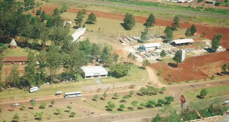 Loja e depósito da Madipê em 2001