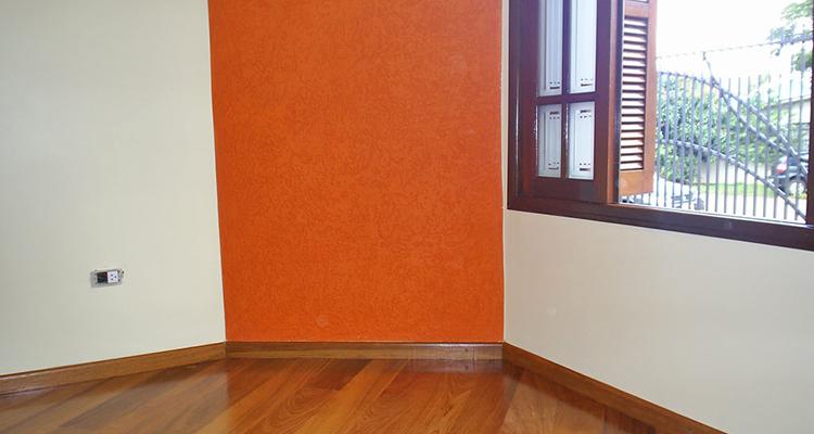 Imagem de ambiente interno com Assoalho de Cumarú 15cm Tradicional