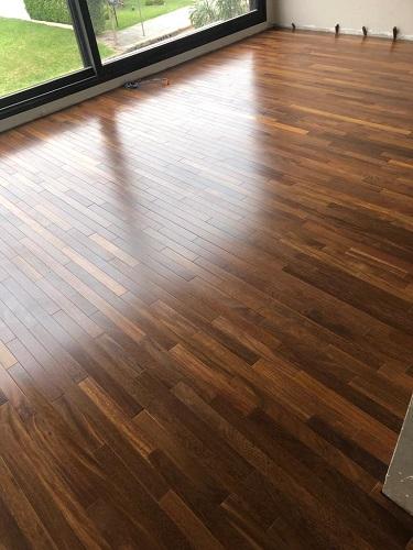 Assoalho de Sucupira Envernizado 6cm TG4 aplicado em ambiente interno