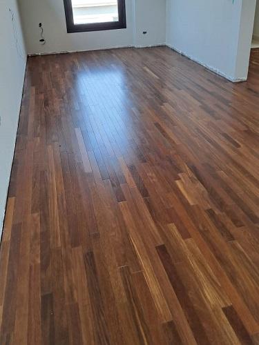 Detalhe do Assoalho de Sucupira Envernizado 6cm TG4