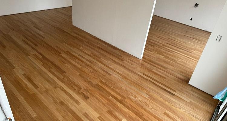 Detalhe do Assoalho de Tauari 6,5cm TG4 em madeira maciça