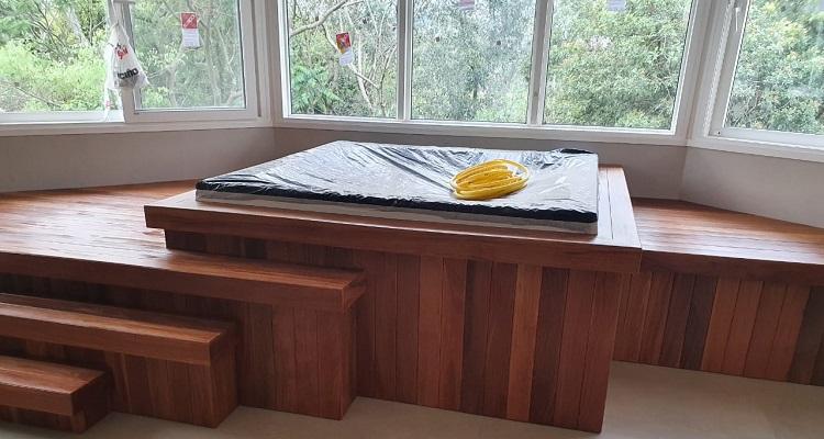 Deck de Cumarú 10cm aplicado em espaço de lazer