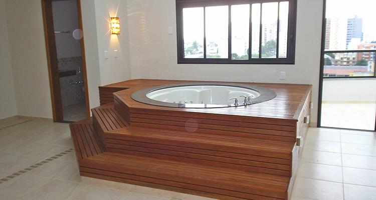 Detalhe do Deck de Cumarú 5cm em madeira maciça