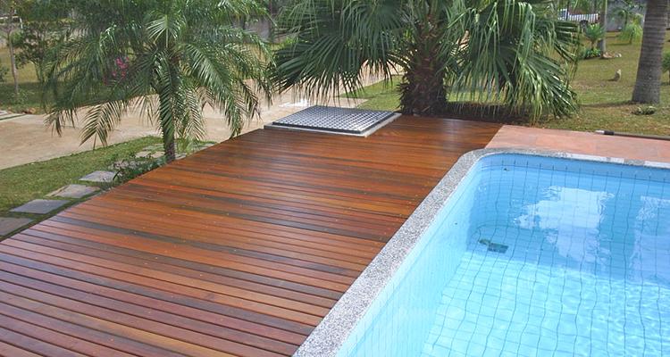 Deck de Itaúba 7cm aplicado em área externa