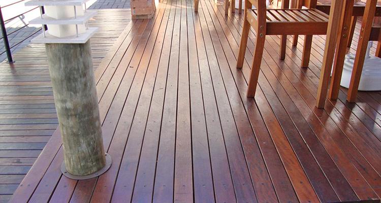Acabamento do Deck de Itaúba 7cm