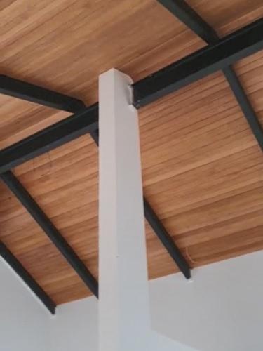 Forro de madeira Angelim em revestimento interno