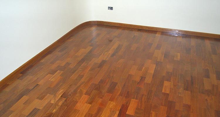 Ambiente interno com piso de Taco de Cumarú 7cm x 21cm