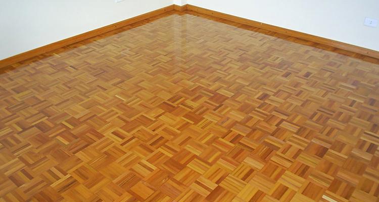 Ambiente com Parquet de Garapa