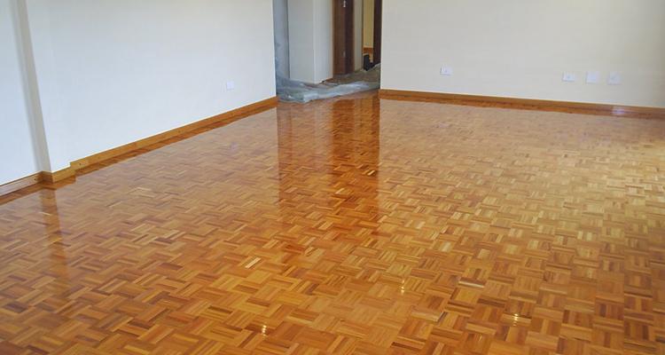 Ambiente com Parquet de Garapa